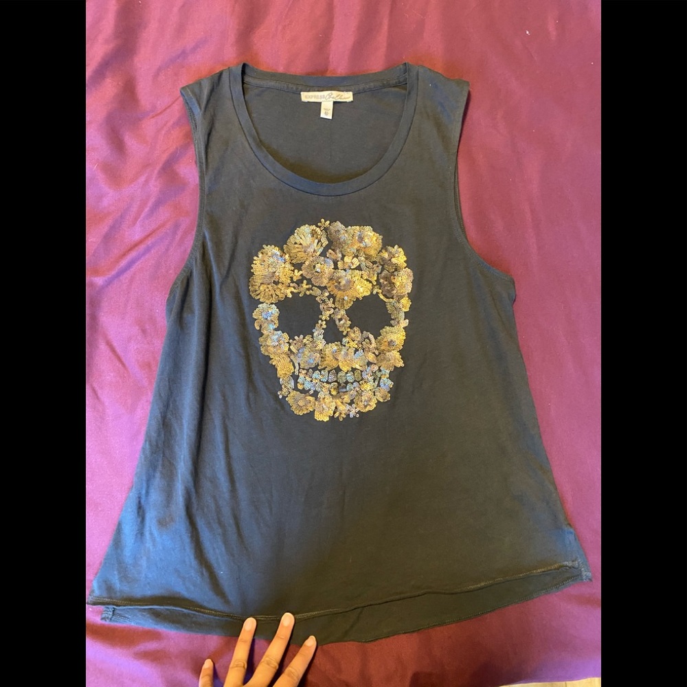 Express skull tee in sequins